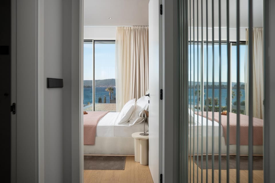 Bed, Photo of the whole room, Bedroom, Sea view, Sea view, towels