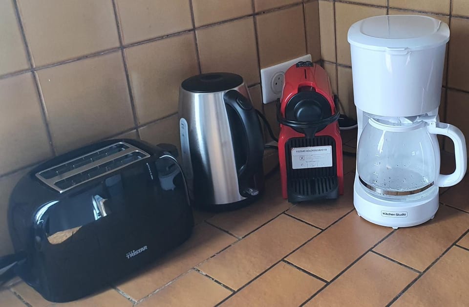 Coffee/tea facilities