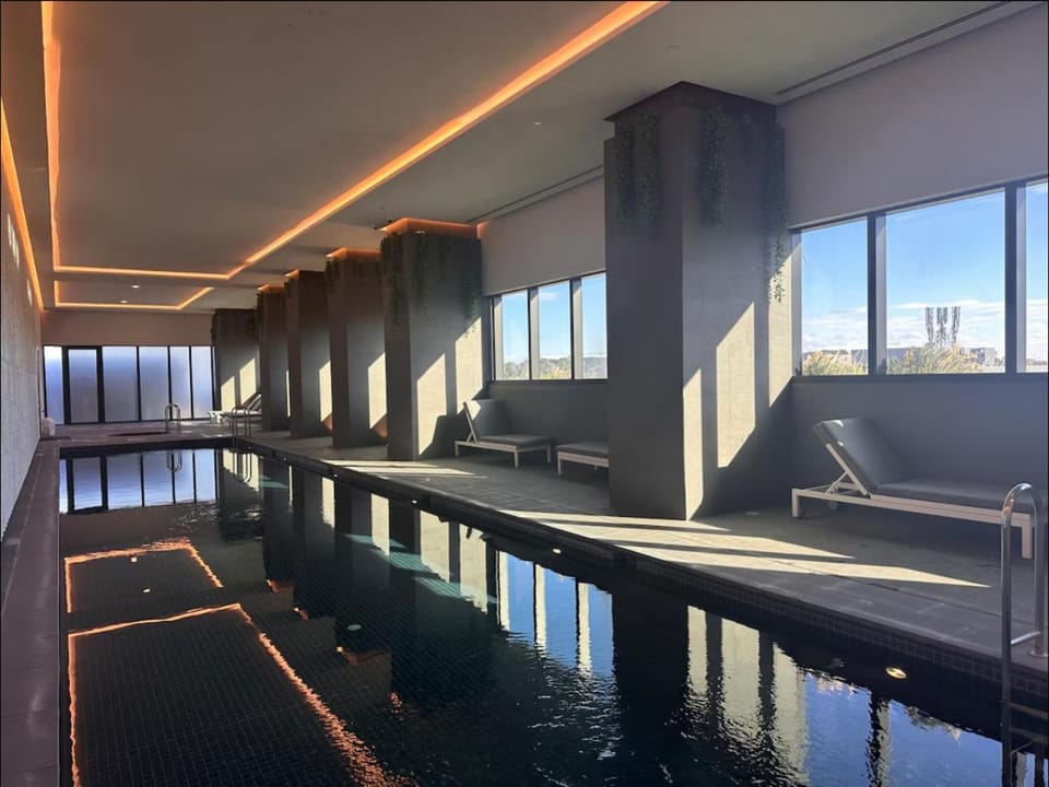 Sky One Harmony Apartment in Melbourne
