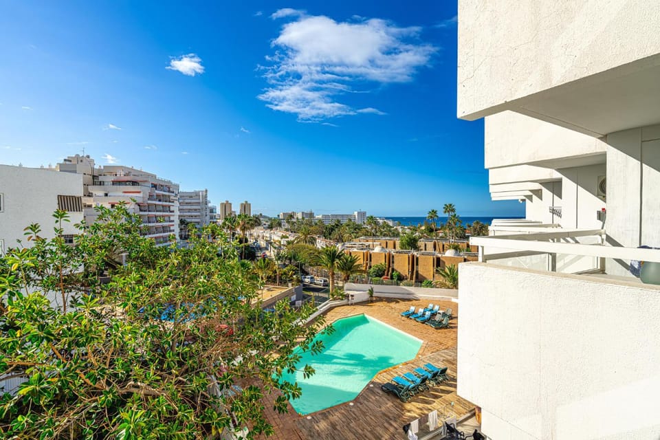 View (from property/room), Balcony/Terrace, Swimming pool