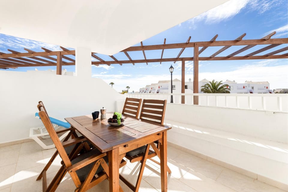 View (from property/room), Balcony/Terrace