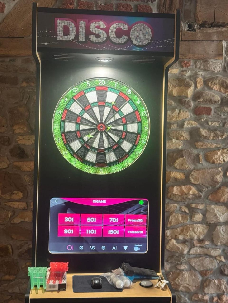 Darts, Game Room