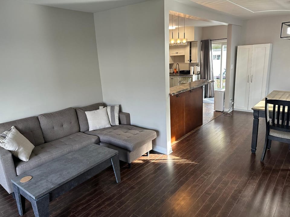 Kitchen or kitchenette, Living room, Dining area