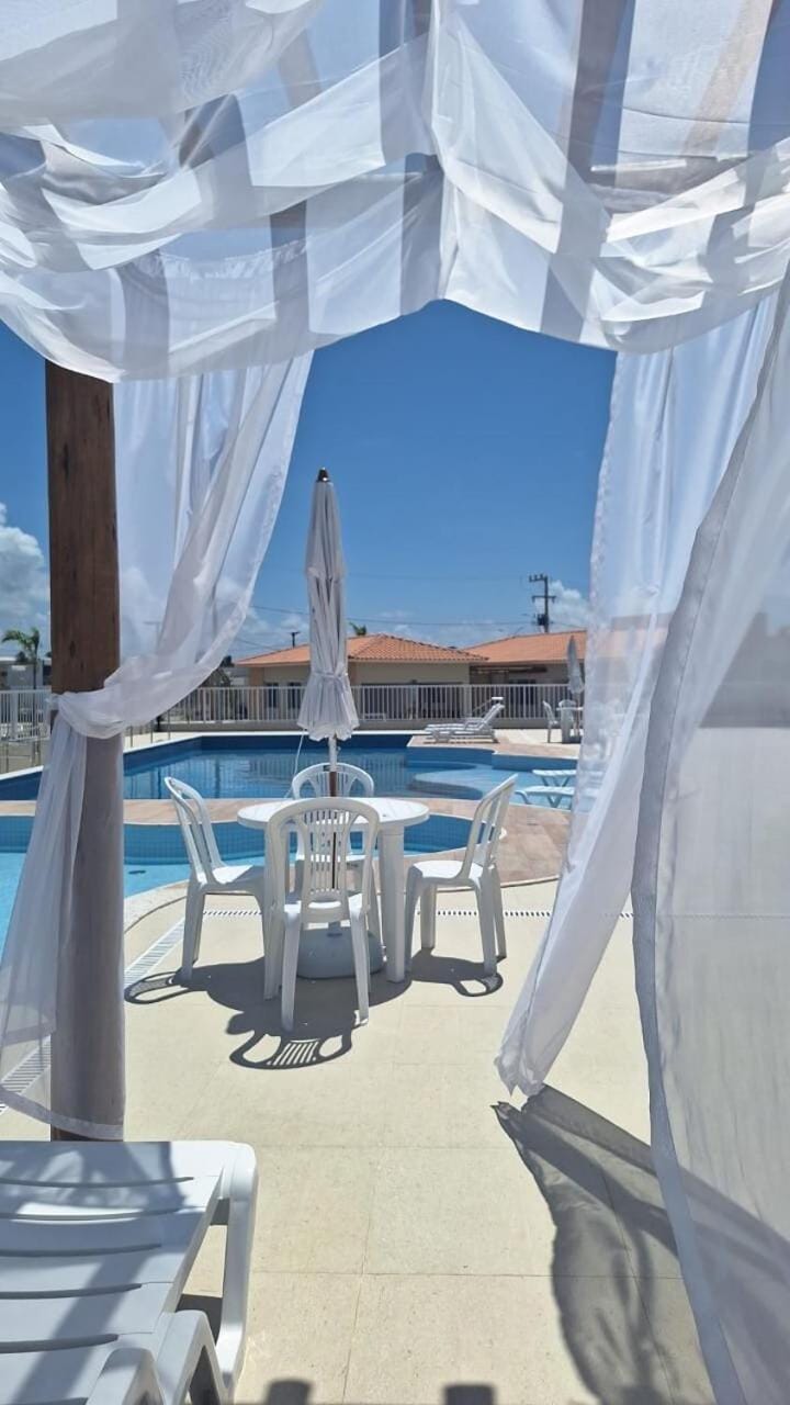 Apartamento térreo com jardim particular! Paz e tranquilidade! Apartment in State of Sergipe, Brazil