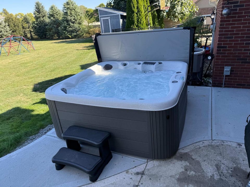 Tranquil Escape on 1 Acre Near Eagle Creek House in Indiana