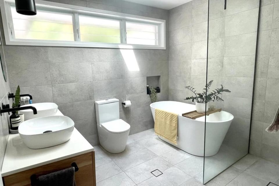 Shower, Toilet, Bathroom, Bath, towels