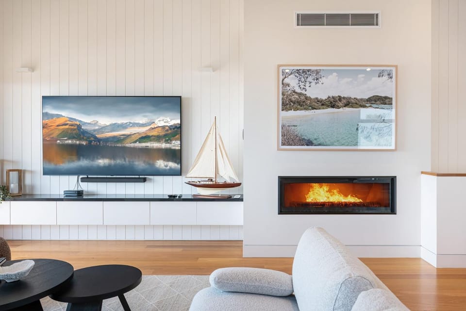 Living room, Seating area, fireplace, fireplace