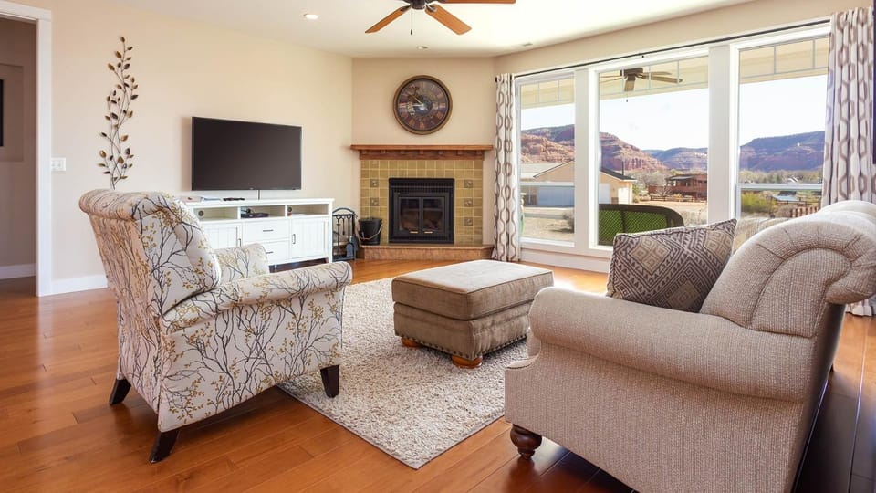 Luxury Pet-Friendly Kanab Home Quiet Neighborhood House in Kanab