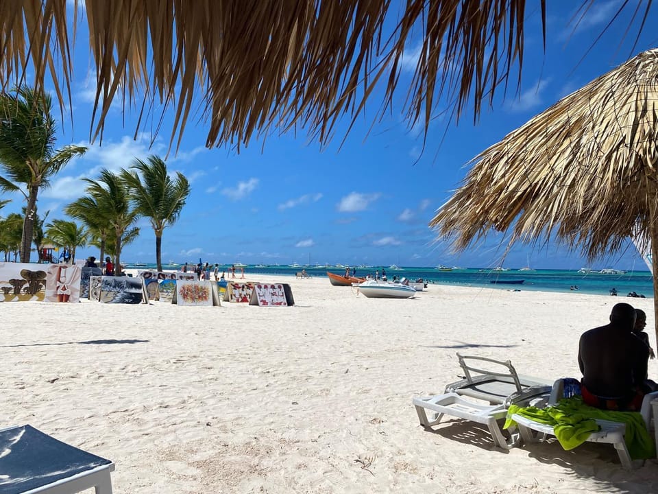 Nearby landmark, Day, People, Natural landscape, Beach, Sea view, group of guests, sunbed
