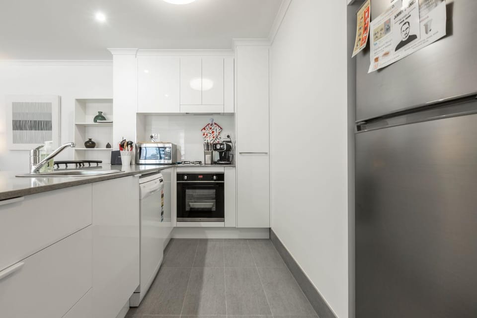 Jeffcott Botanic Escape Parking, Pool & Gym Apartment in Melbourne