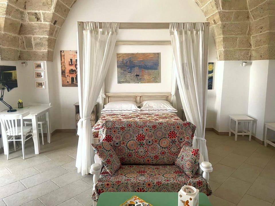 CARRADORE Loggia House in Apulia