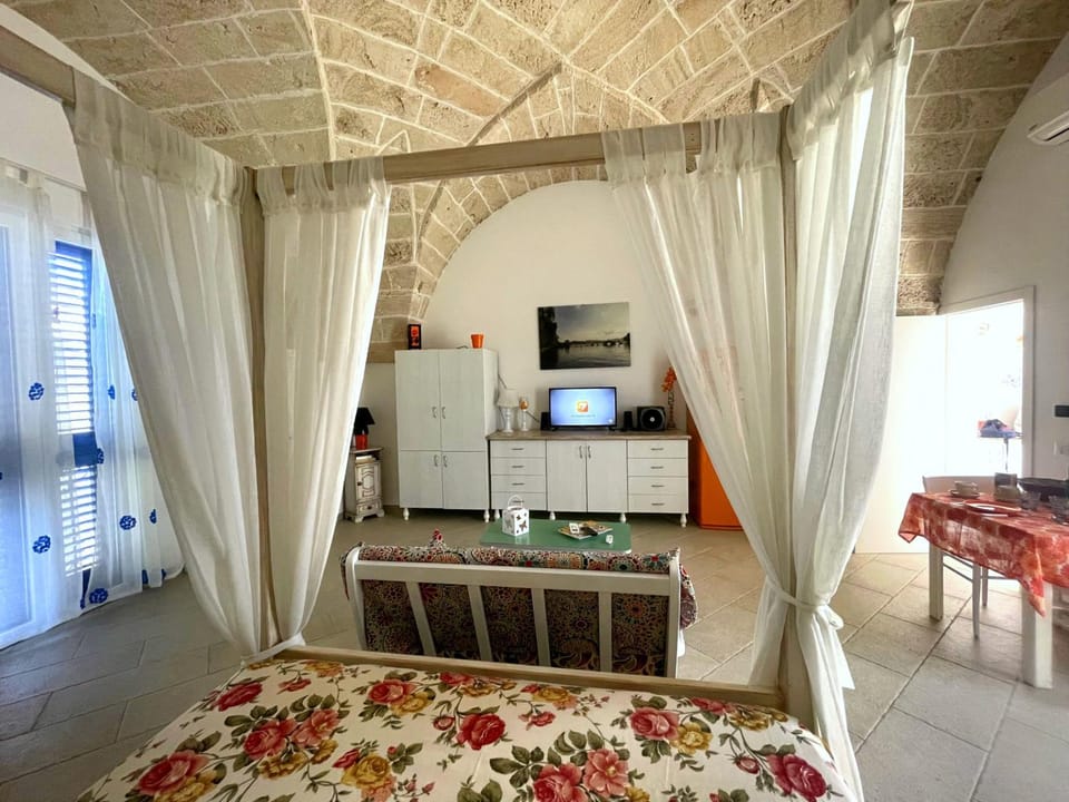 CARRADORE Loggia House in Apulia