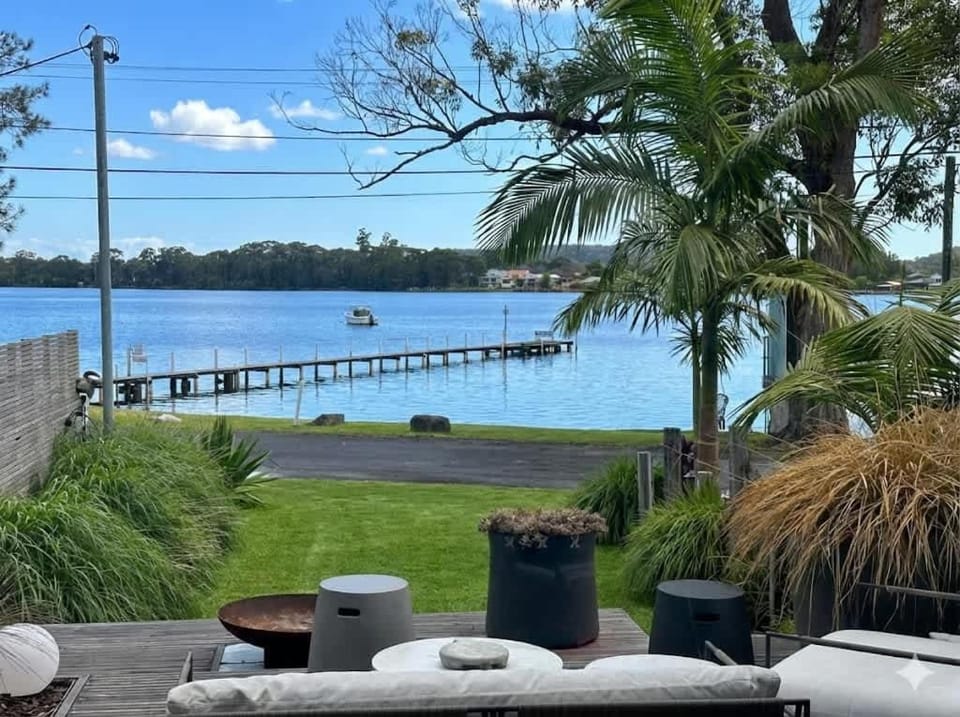 Phegans Bay Waterfront Haven House in Central Coast