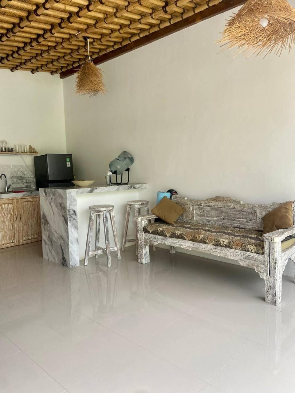 Kitchen or kitchenette, Seating area