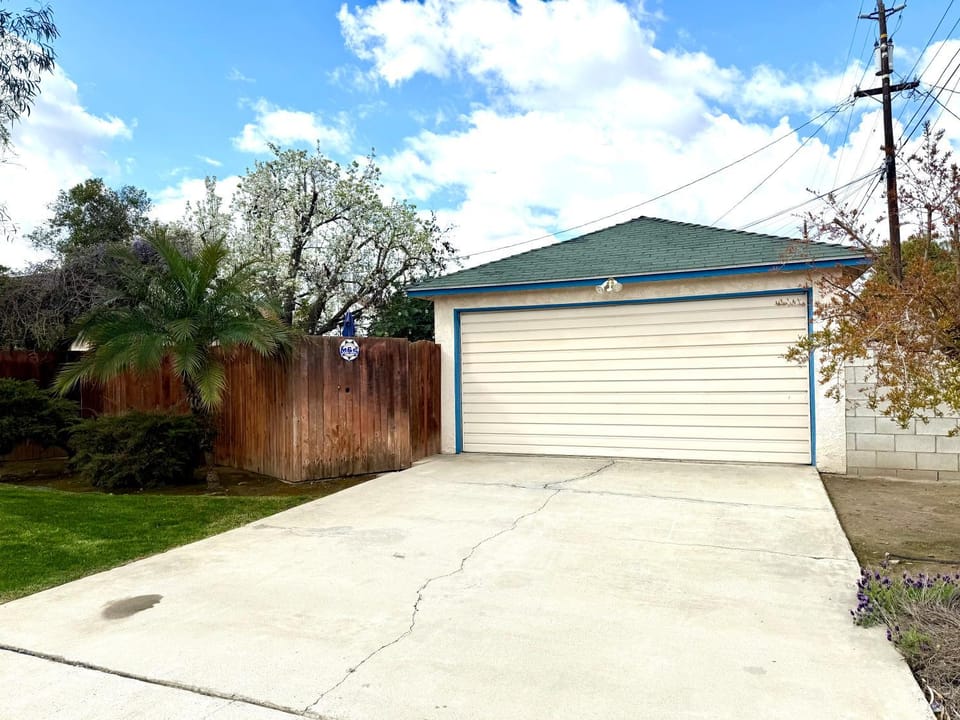 Property building, Street view