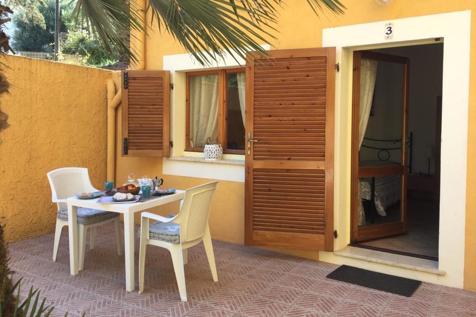 Balcony/Terrace, Dining area