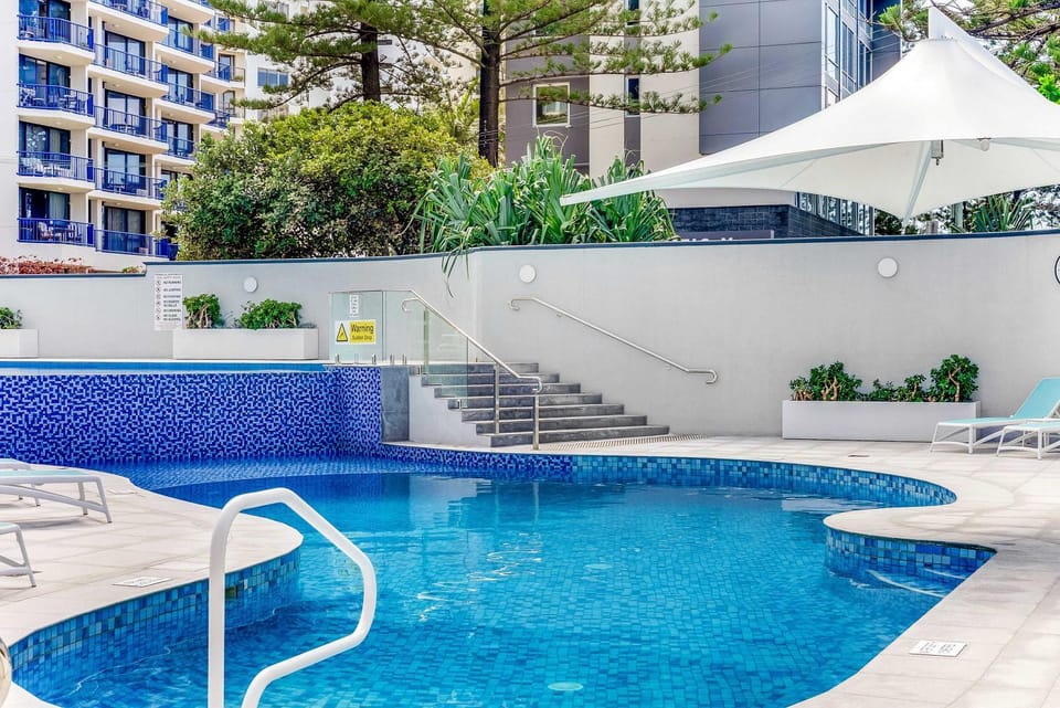 Pool view, Swimming pool