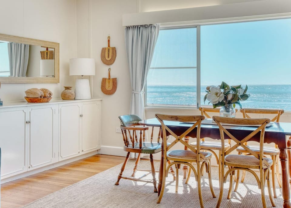 Dining area, Sea view