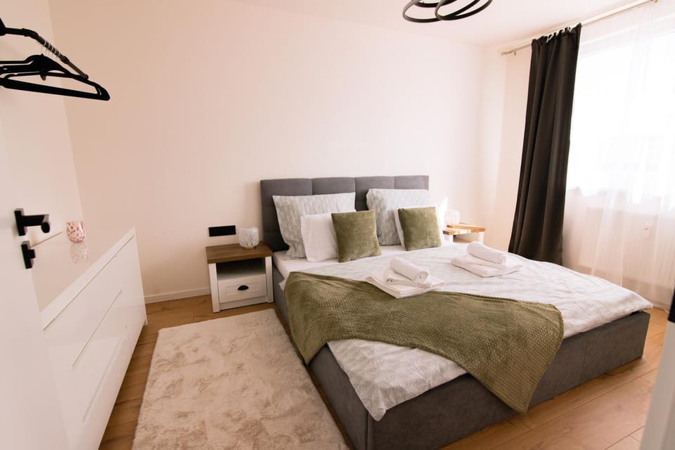 View (from property/room), Bedroom, Garden view