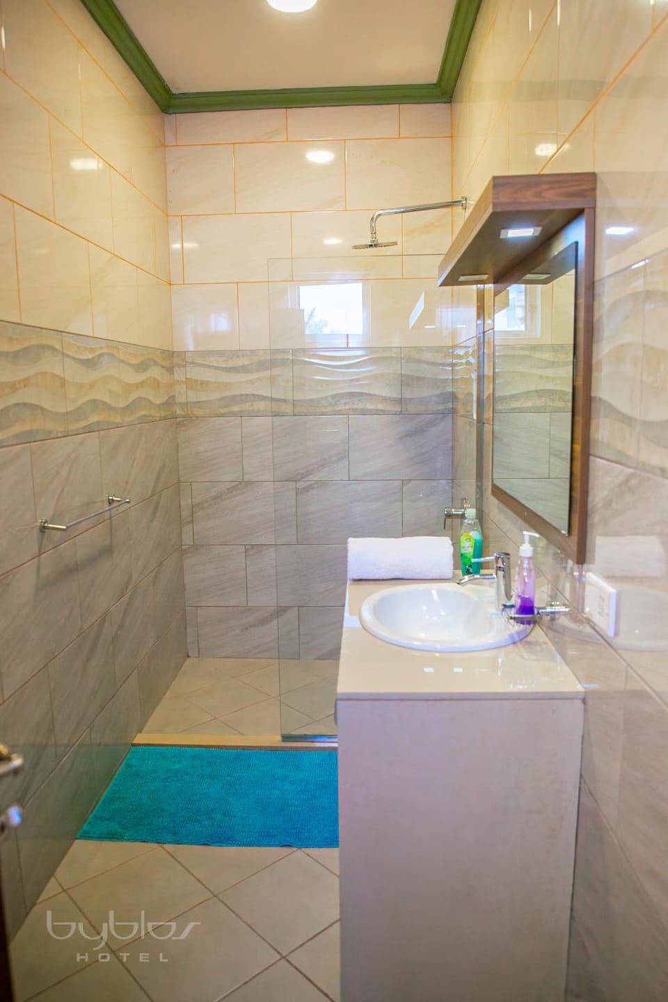 Shower, Bathroom, towels