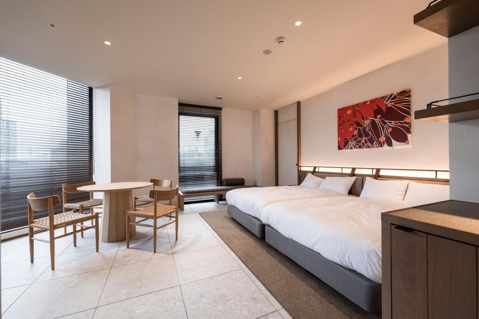 Photo of the whole room, Seating area, Bedroom