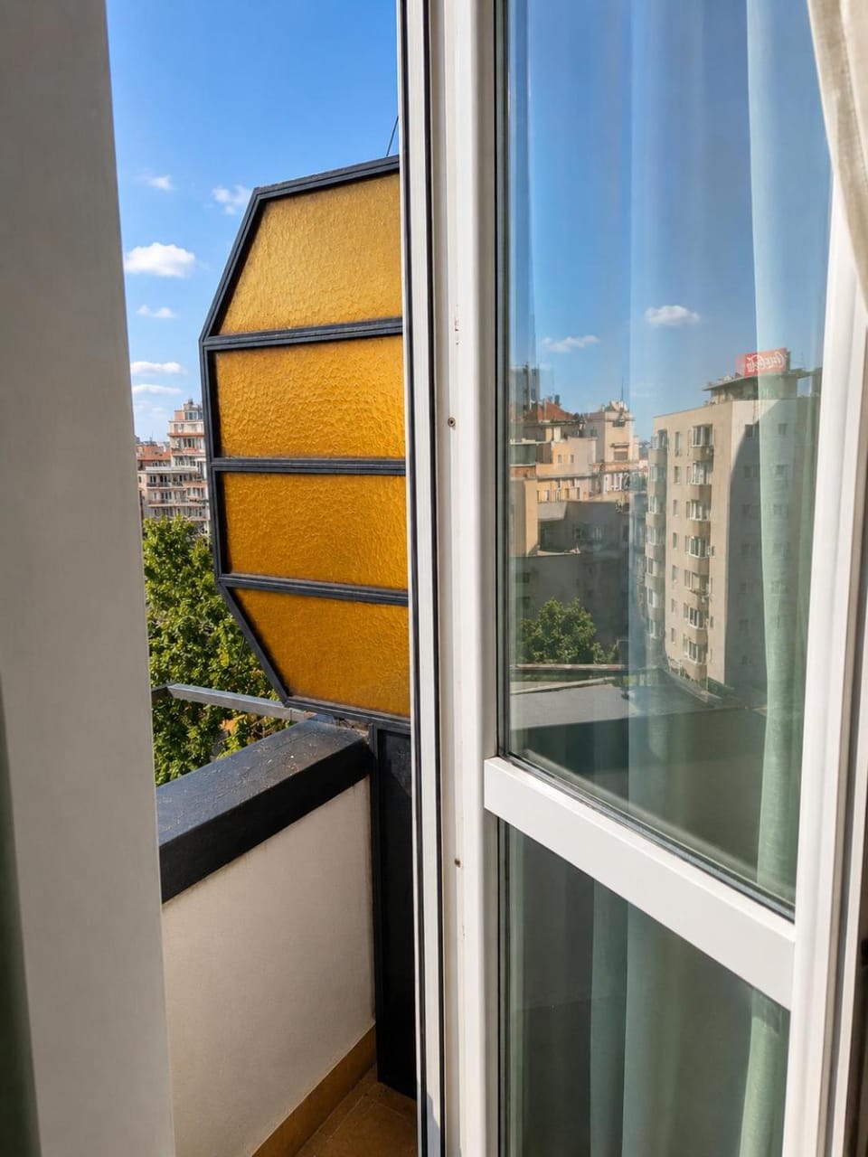 Property building, Day, View (from property/room), Balcony/Terrace, City view