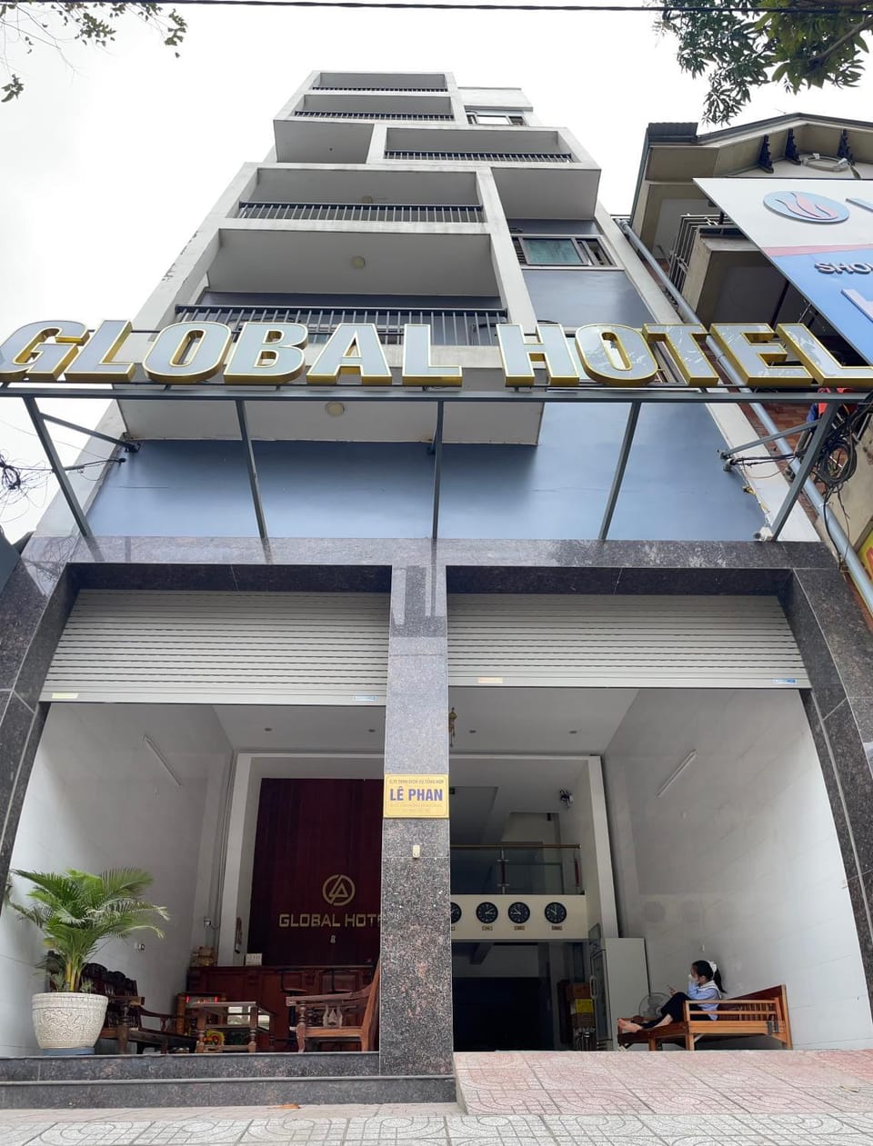 Khách sạn Global Hotel in Laos