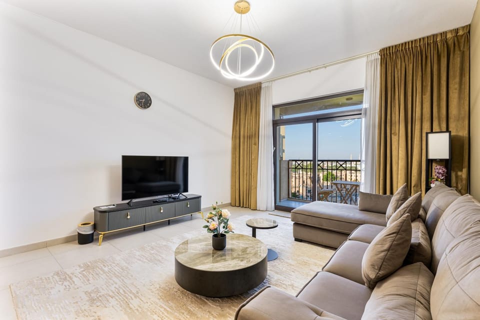 Mira Holiday Homes - Luxury 1 BR in Madinat Jumeirah Apartment in Dubai