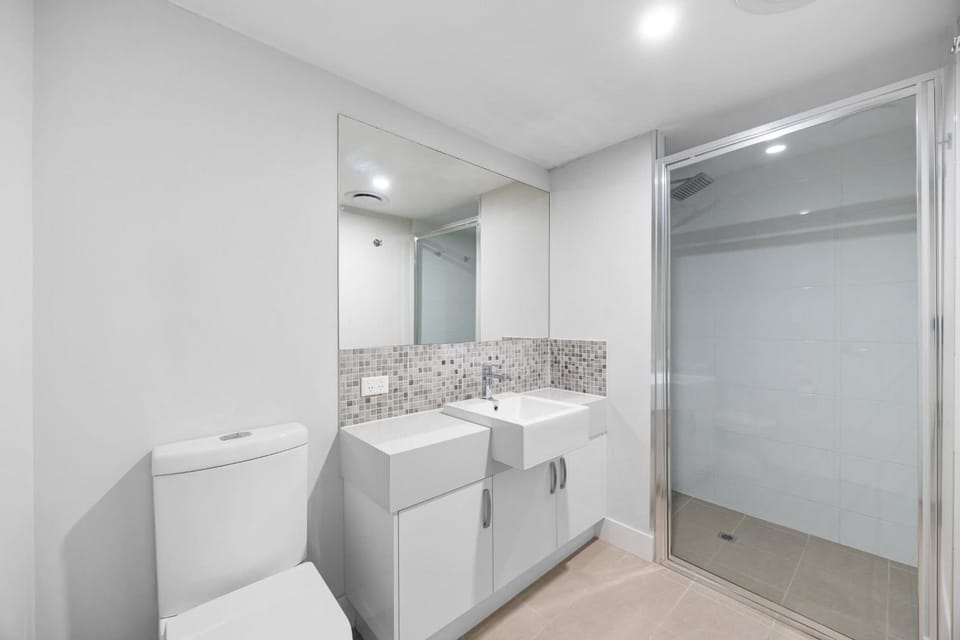 Sun Sand & Style Cozy 2BR Coastal Retreat in Rockingham Apartment in Perth