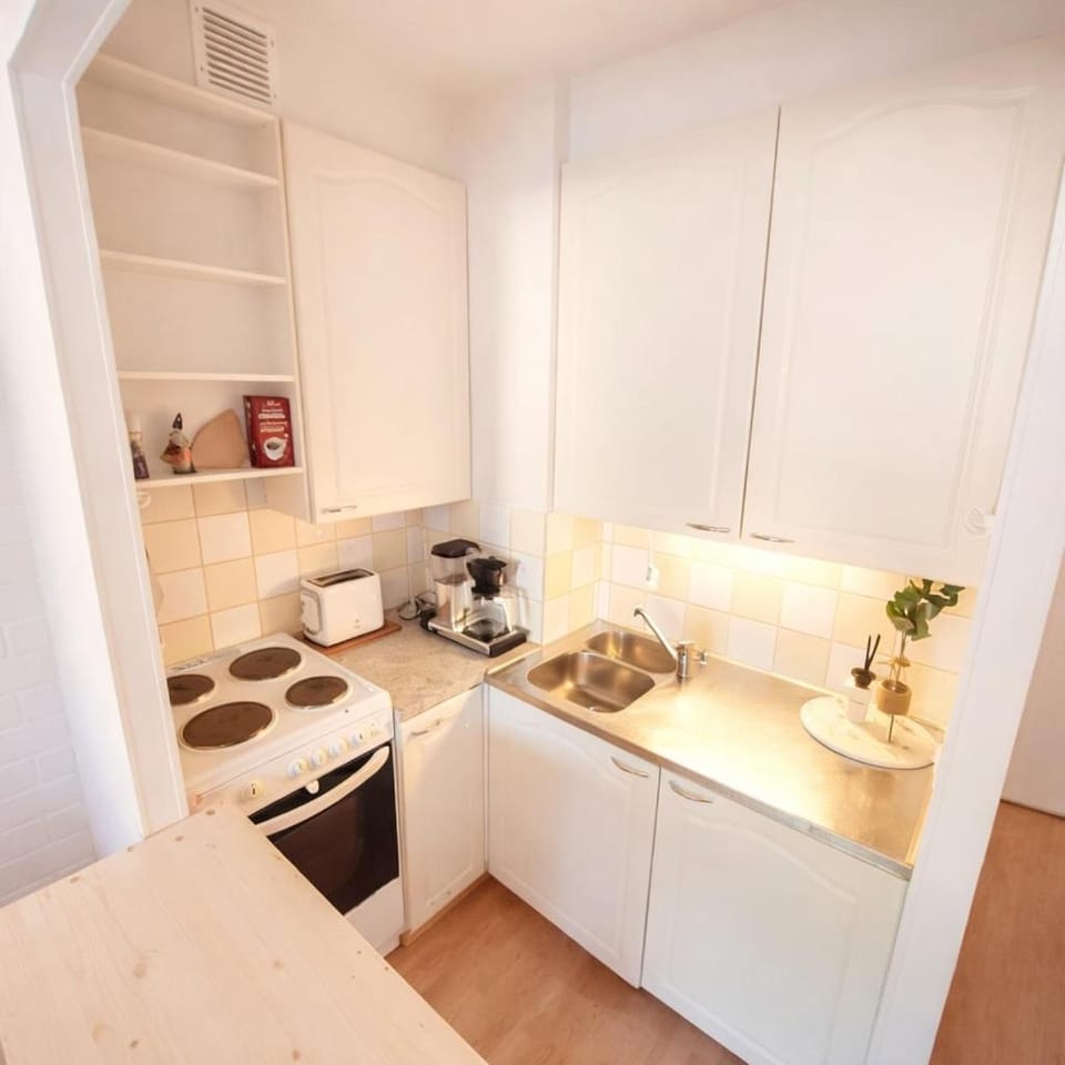 Cozy Studio, Free Parking, Near Center, WIFI, Smart TV Apartment in Finland
