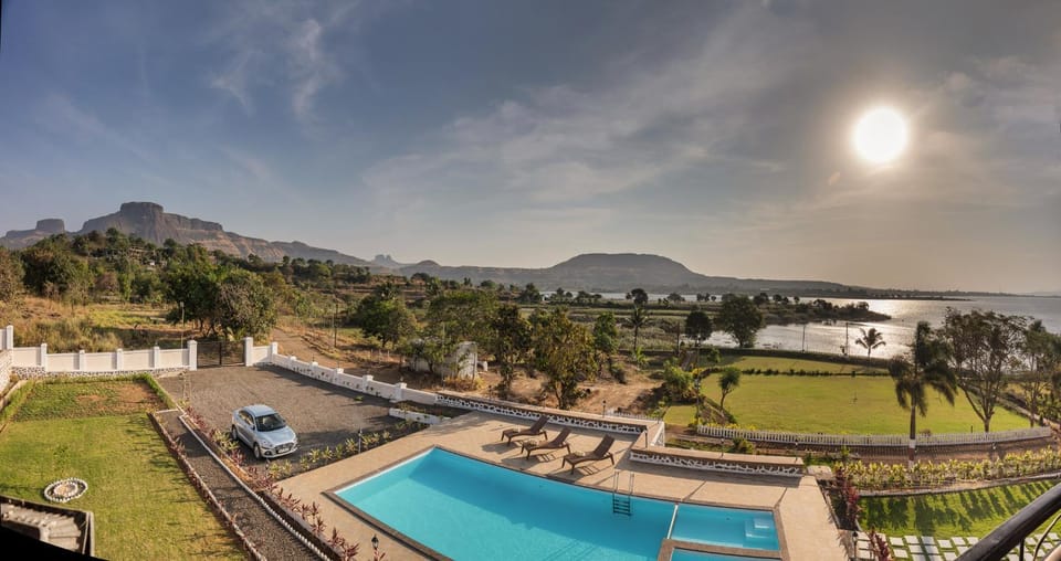 Nearby landmark, Spring, Day, Natural landscape, Mountain view, Pool view, Swimming pool, sunbed