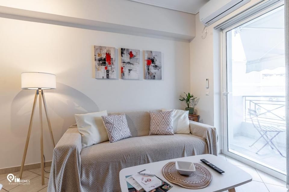 Suite Escape - Cozy House in Egaleo-Athens Apartment in Piraeus Regional Unit, Greece