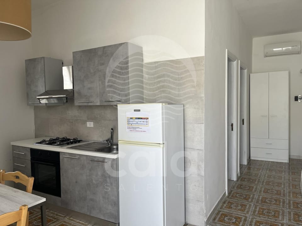 Kitchen or kitchenette, kitchen, air conditioner