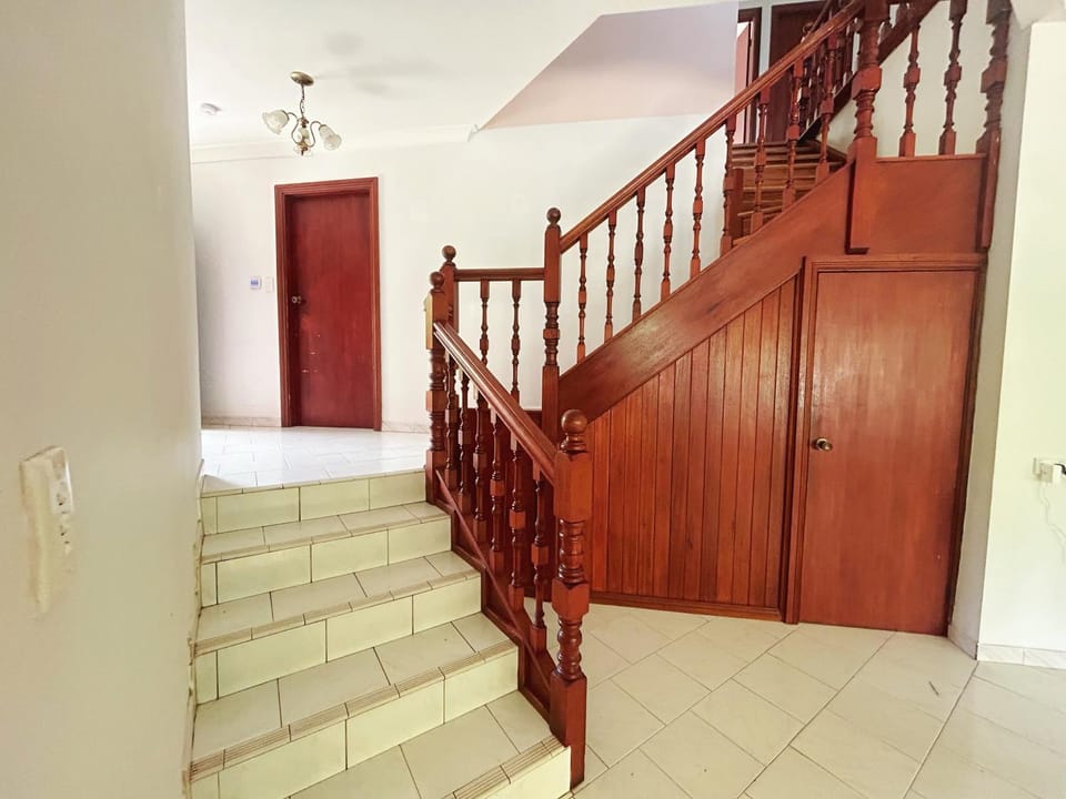 5 Warm Room Vacation rental in Sydney