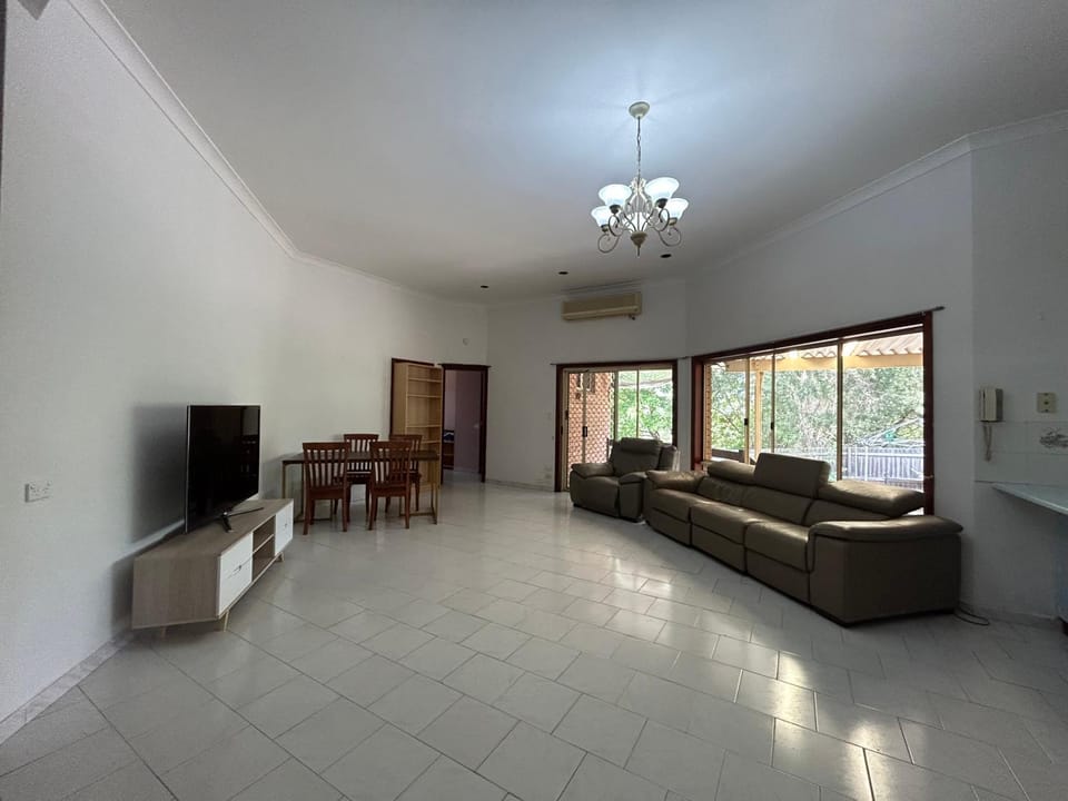 5 Warm Room Vacation rental in Sydney