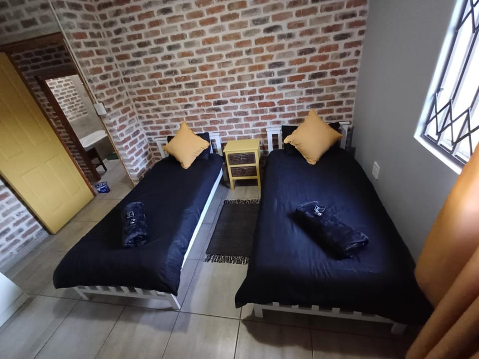 At Bijl guesthouse Bed and Breakfast in Gauteng