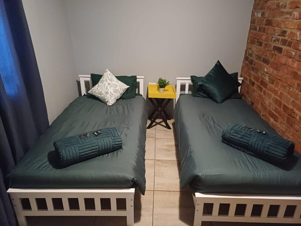 At Bijl guesthouse Bed and Breakfast in Gauteng