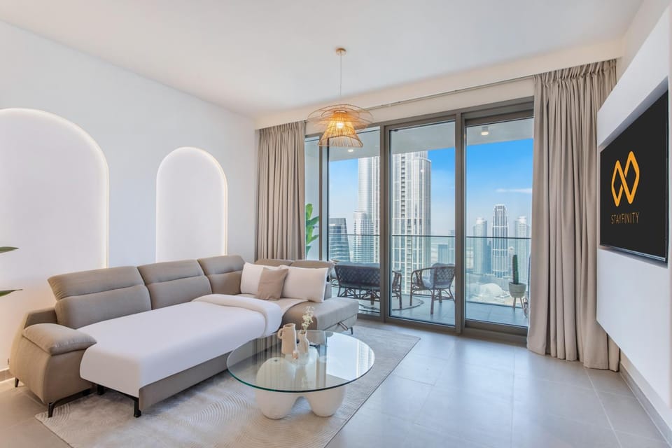 TV and multimedia, View (from property/room), Balcony/Terrace, Living room, Seating area, Landmark view