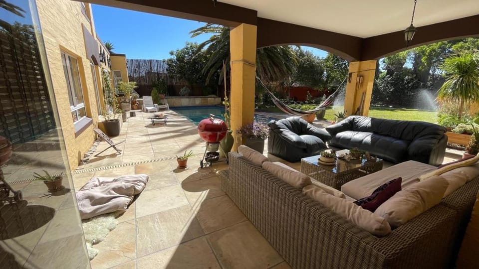 Patio, Garden, View (from property/room), Balcony/Terrace, Living room, Seating area, Garden view, Swimming pool