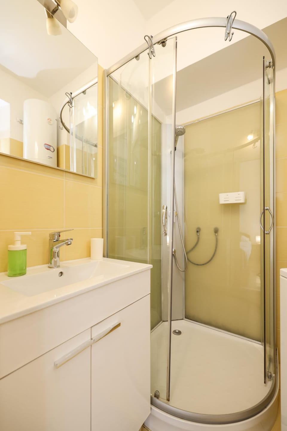 Shower, Bathroom, towels