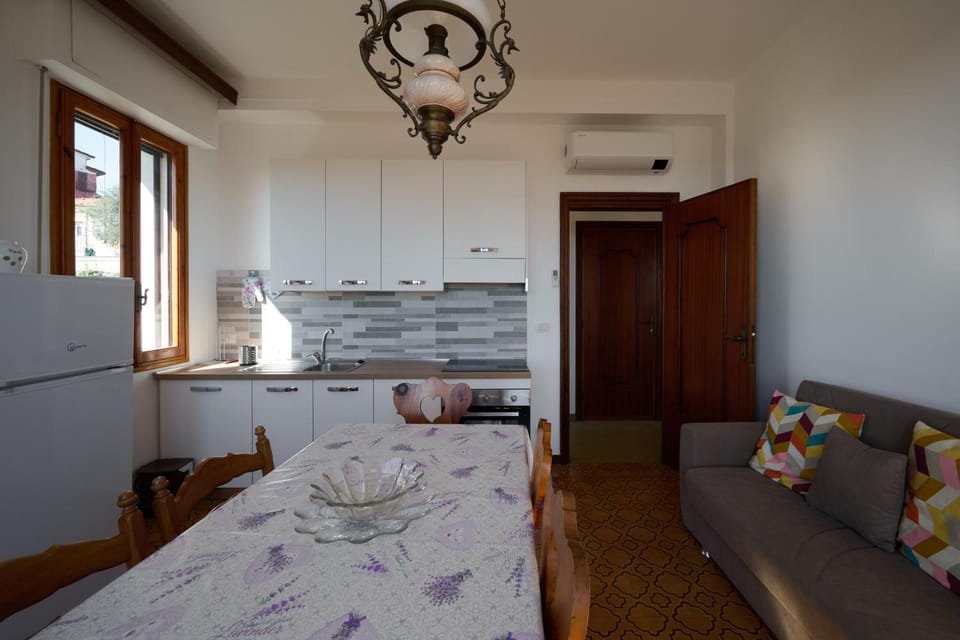 Kitchen or kitchenette, Living room, Dining area, air conditioner