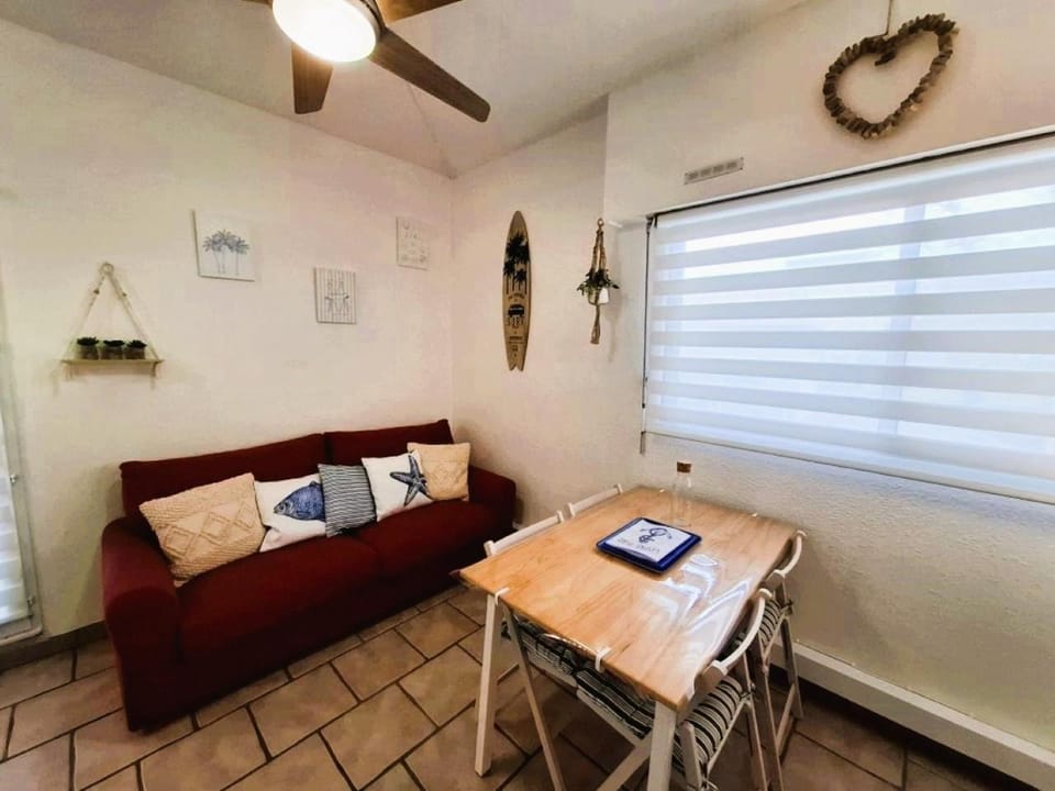 Rez de jardin climatisé avec grande terrasse House in Gruissan