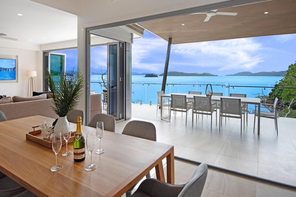 Dining area, Sea view