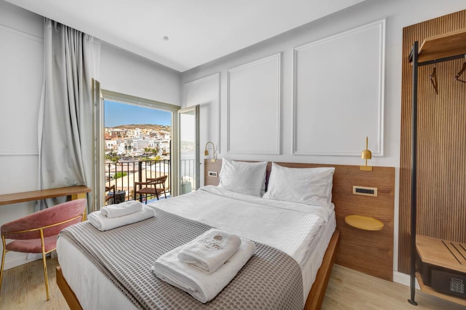 Eclectic Syros Bed and Breakfast in Decentralized Administration of the Aegean