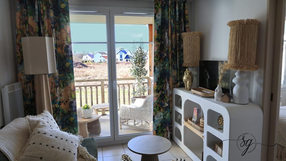 Natural landscape, Living room