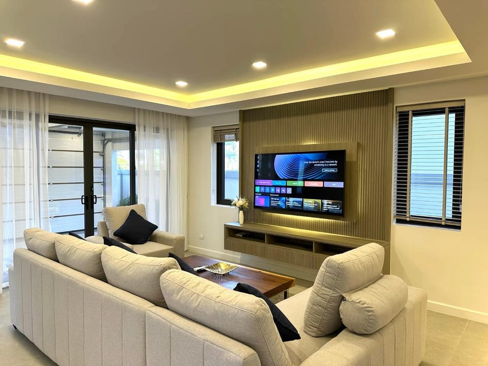 Zensiri Luxury 3BDR Pool Villa Villa in Pattaya City