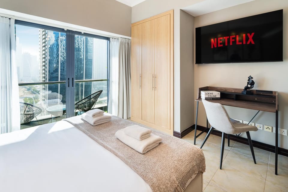 Stylish JLT Studio Lake View PoolMarina Walk Apartment in Dubai