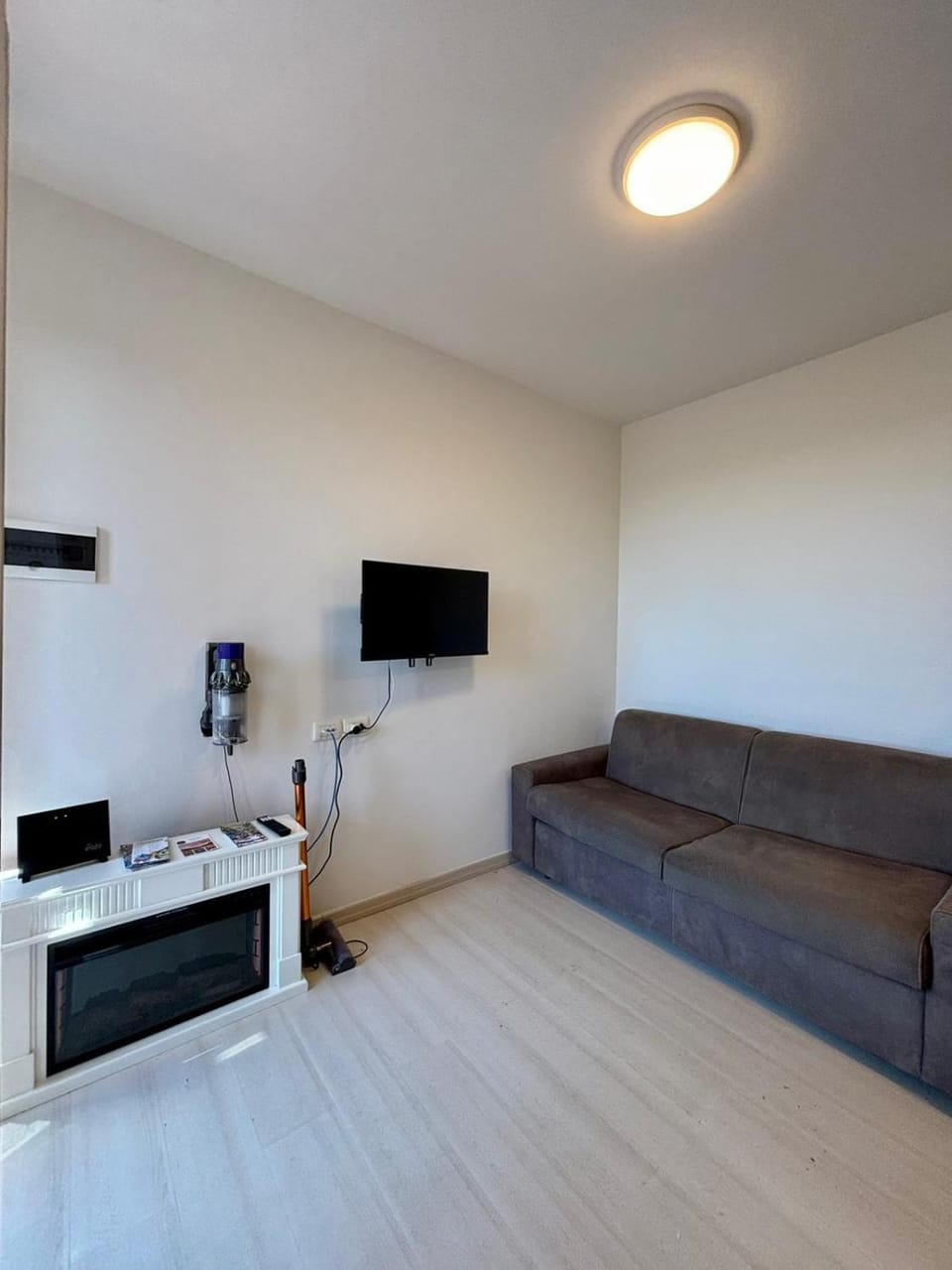 Communal lounge/ TV room, Living room