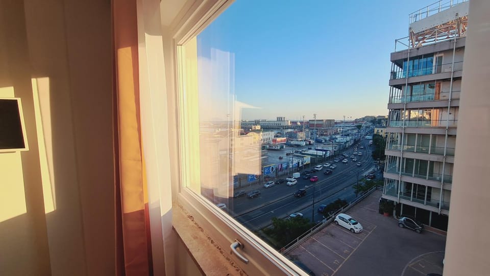 Day, Neighbourhood, View (from property/room), City view, Landmark view, Sea view, Street view, Location