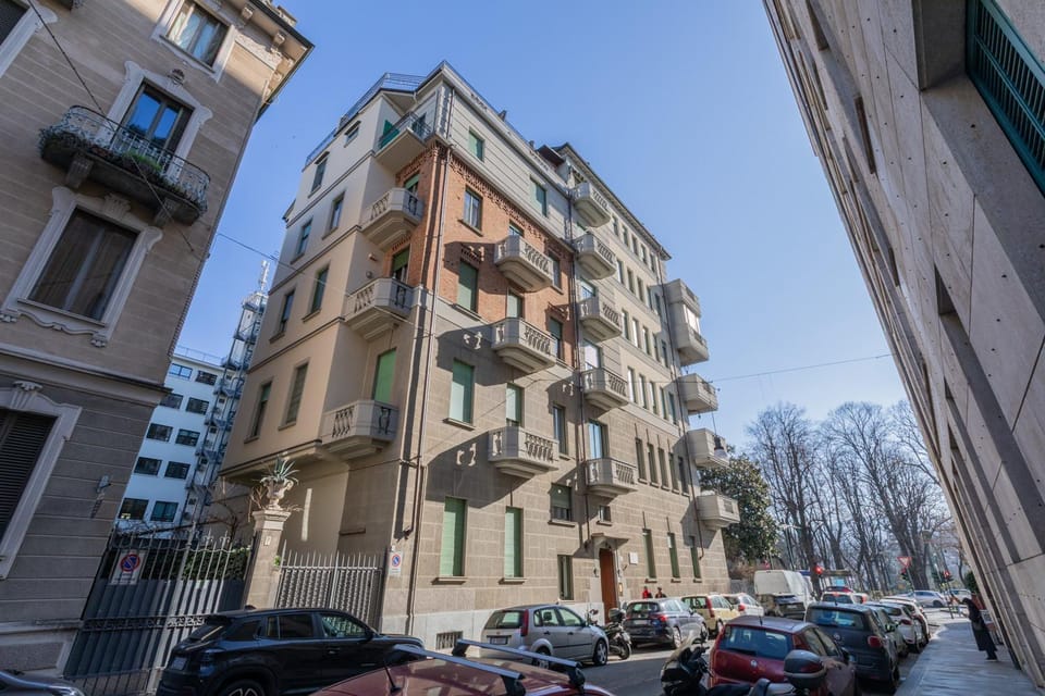 Property building, Facade/entrance, Off site